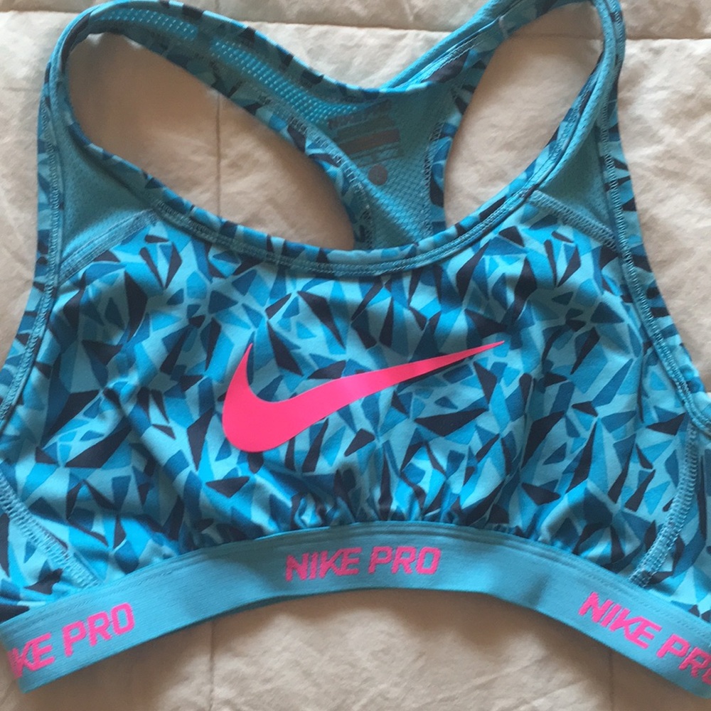 Nike Pro girls sports bra